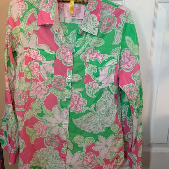 Lilly Pulitzer Tops - Lilly Pulitzer long sleeve blouse